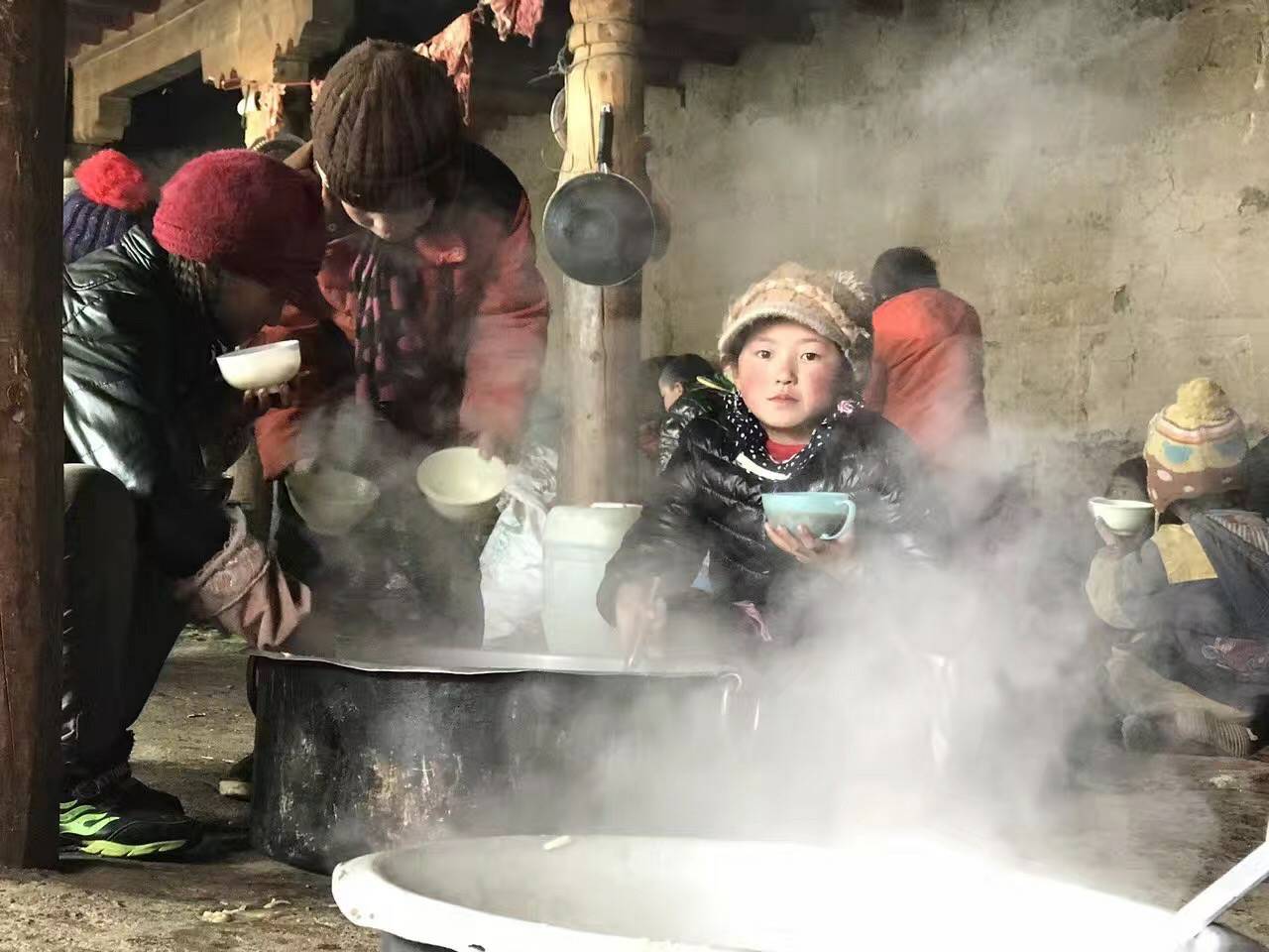 开云·官方版在线入口-开云(中国)公益回顾丨家国同欢月同圆 温暖满载甘孜州(图10)